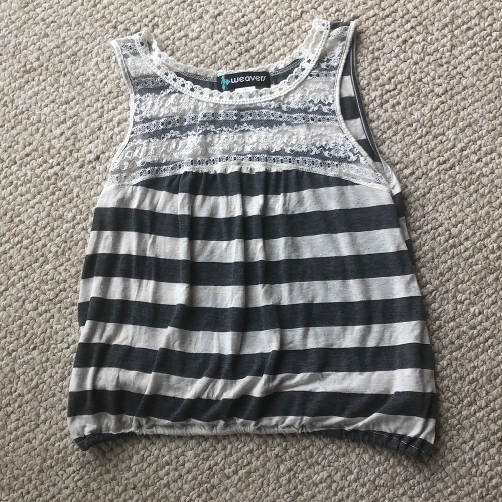 Cute shirt, great for the summer